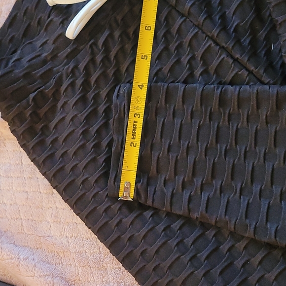 BBJ Los Angeles small spandex puckered black leggings with elastic and tie. - Picture 7 of 12